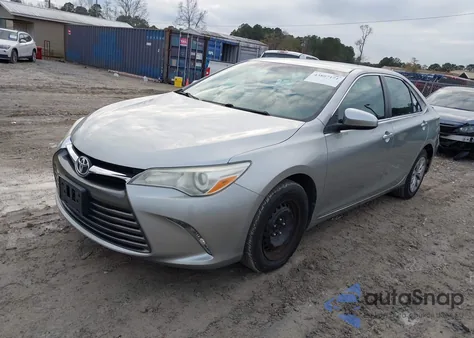 2016 Toyota Camry Le z USA, uszkodzony, nr VIN 4T1BF1FK8GU602309